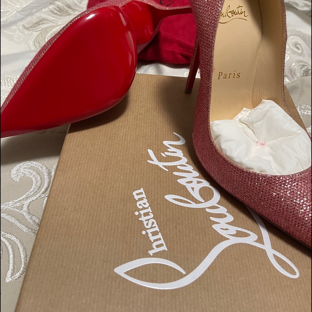 Christian Louboutin Poudre So Kate 120 Glitter Tissue
Pumps EU Size 36.5 USA 6.5
